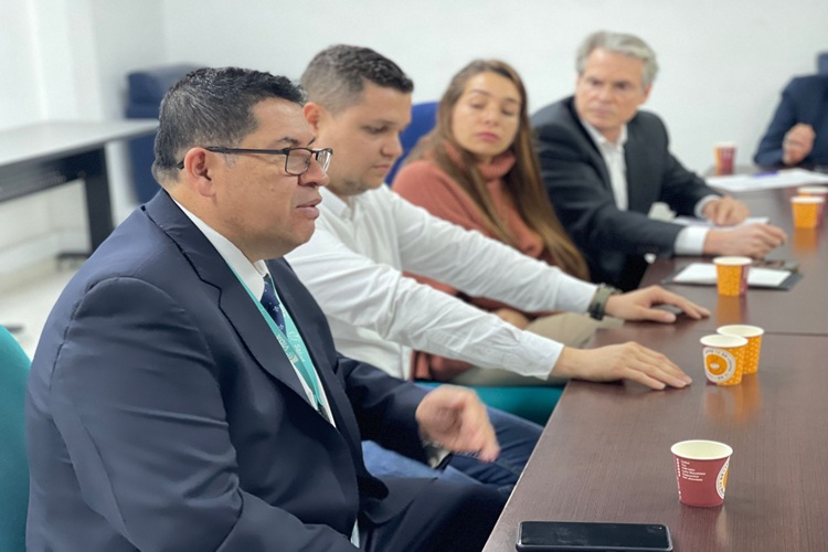 Empresas buscan agilizar envío de cannabis medicinal de Colombia a Brasil